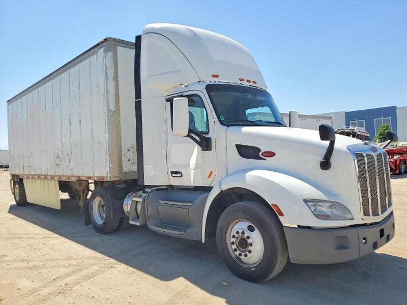 Продажа на аукционе авто 2018 Peterbilt 579, vin: 1XPBA48X5JD478146, номер лота: 53847456