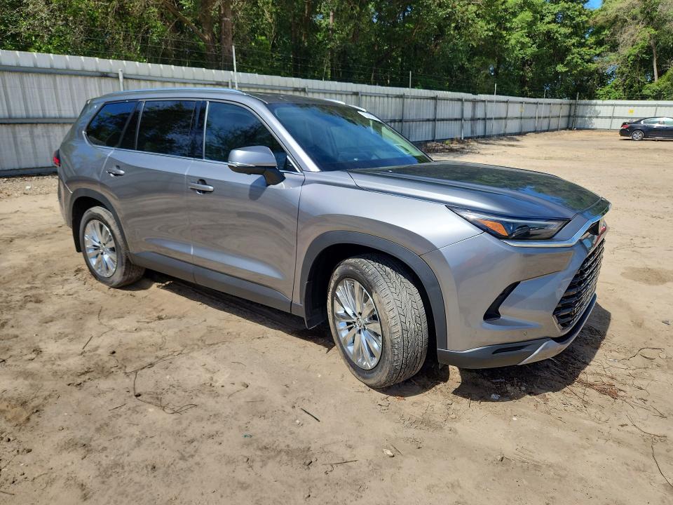 2026 Toyota Grand Highlander მანქანა იყიდება აუქციონზე, vin: 5TDAAAB56TS120824, აუქციონის ნომერი: 55843506