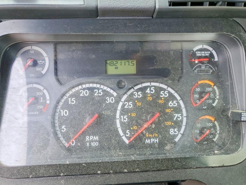 2014 Freightliner Cascadia მანქანა იყიდება აუქციონზე, vin: 1FUBGDDV2ELFN7172, აუქციონის ნომერი: 55759276