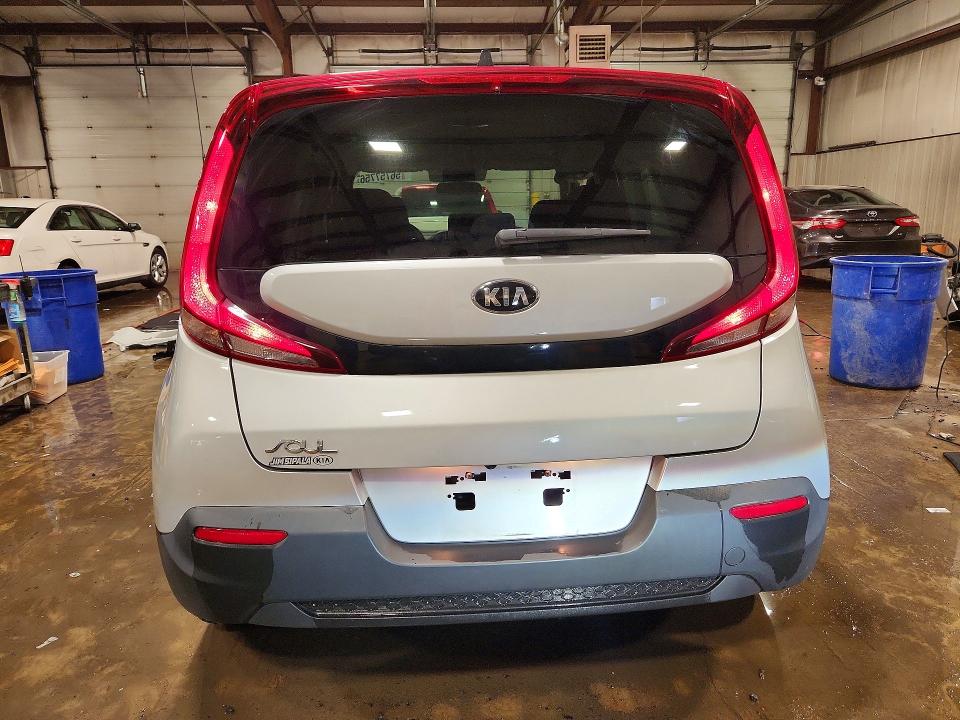 2021 Kia Soul მანქანა იყიდება აუქციონზე, vin: KNDJ23AU9M7740127, აუქციონის ნომერი: 56757756