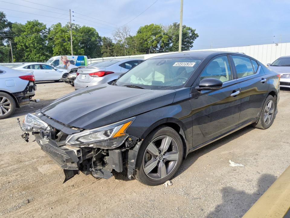 58490536 :رقم المزاد ، 1N4BL4DW5MN318930 vin ، 2021 Nissan Altima مزاد بيع