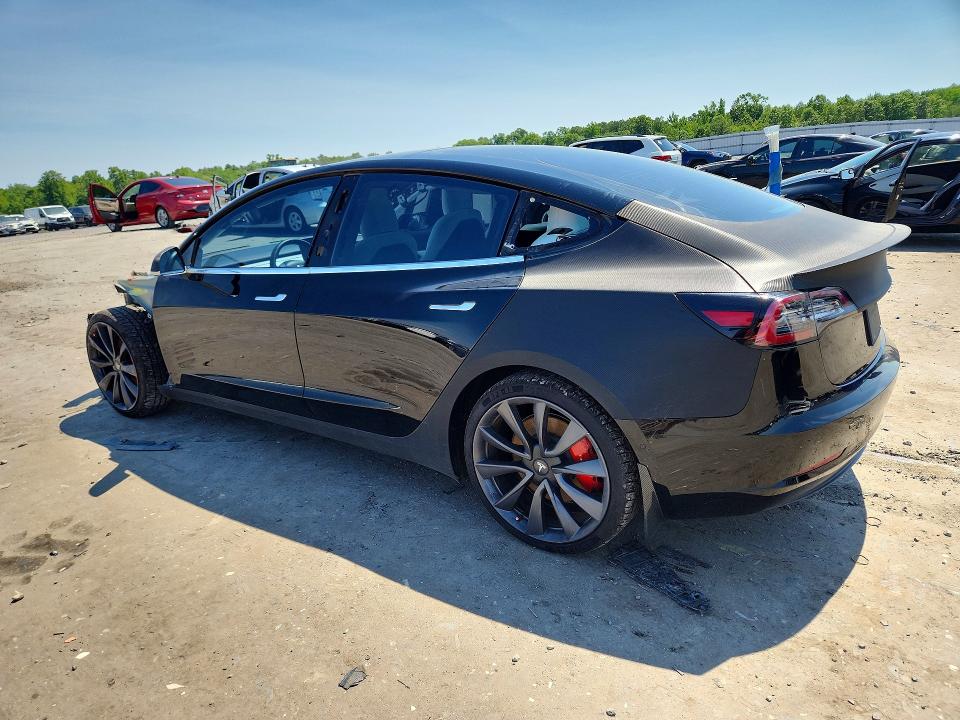 58826106 :رقم المزاد ، 5YJ3E1EC8LF641829 vin ، 2020 Tesla Model 3 مزاد بيع