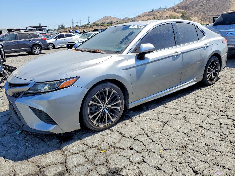 Продаж на аукціоні авто 2018 Toyota Camry, vin: 4T1B11HK4JU577038, номер лоту: 57635566