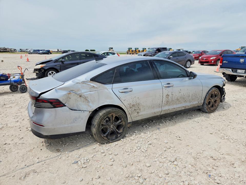 Продажа на аукционе авто 2025 Honda Accord, vin: 1HGCY1F4XSA021619, номер лота: 57948476