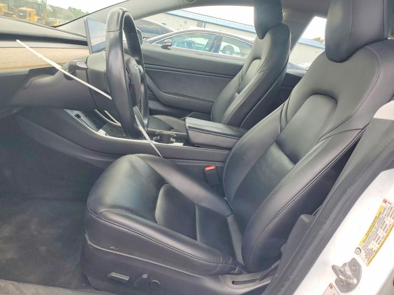 58806506 :رقم المزاد ، 5YJ3E1EA0JF108756 vin ، 2018 Tesla Model 3 مزاد بيع