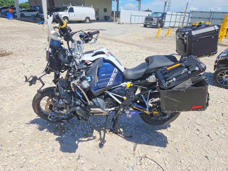 Продажа на аукционе авто 2023 Bmw R 1250, vin: WB10M1304P6H13741, номер лота: 58888346