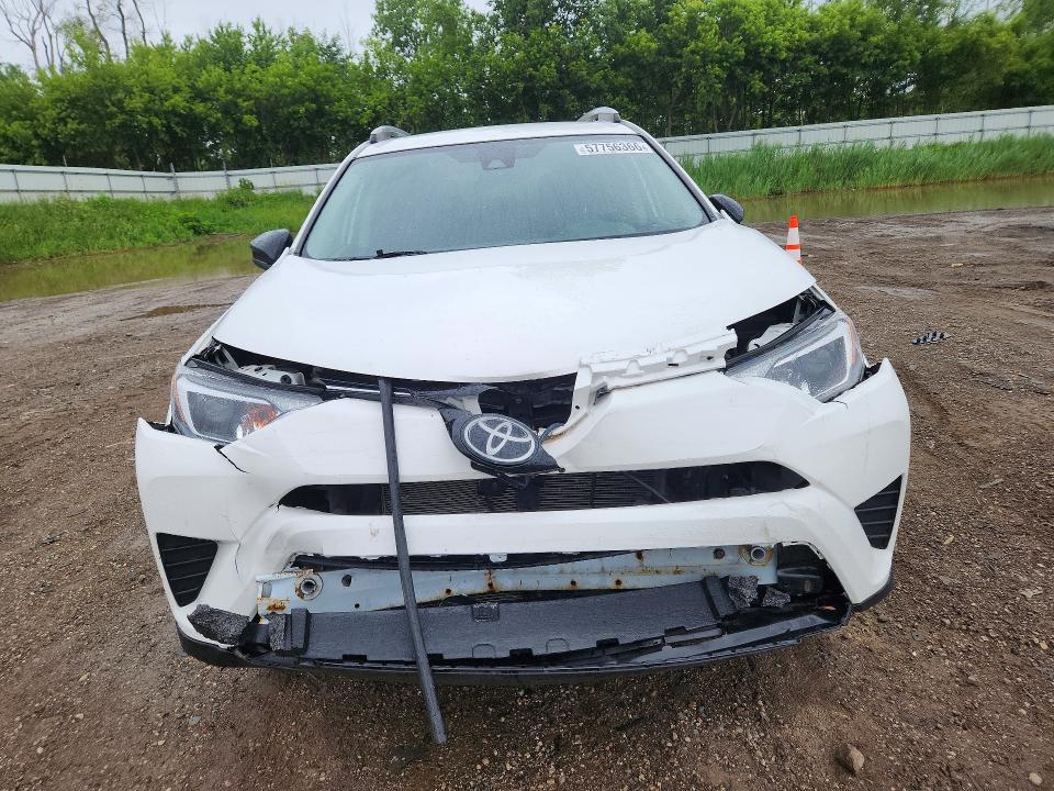 57756366 :رقم المزاد ، JTMZFREV2JJ724282 vin ، 2018 Toyota Rav4 مزاد بيع