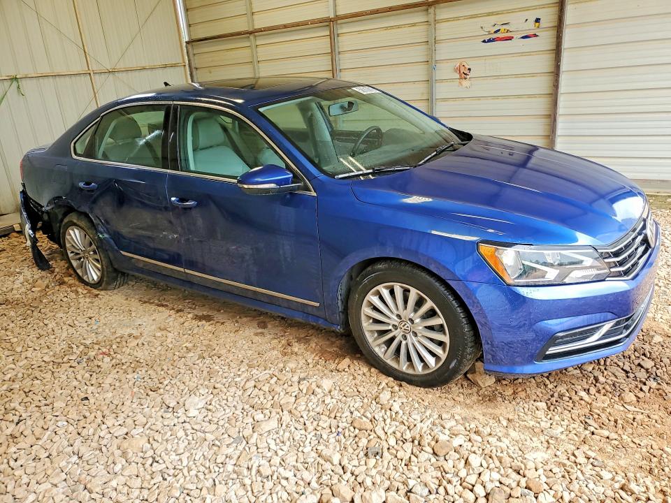 58910816 :رقم المزاد ، 1VWBT7A33HC008084 vin ، 2017 Volkswagen Passat مزاد بيع