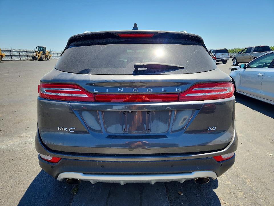 2017 Lincoln Mkc მანქანა იყიდება აუქციონზე, vin: 5LMCJ2C91HUL49956, აუქციონის ნომერი: 57857816