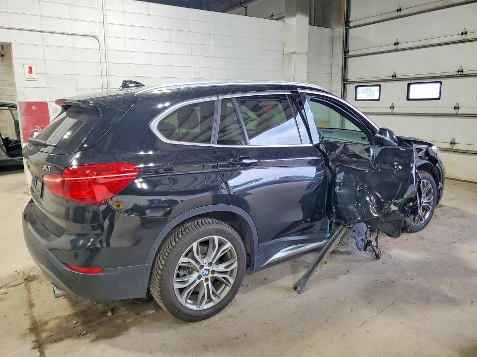 2017 Bmw X1 მანქანა იყიდება აუქციონზე, vin: WBXHT3Z35H4A58432, აუქციონის ნომერი: 57064686