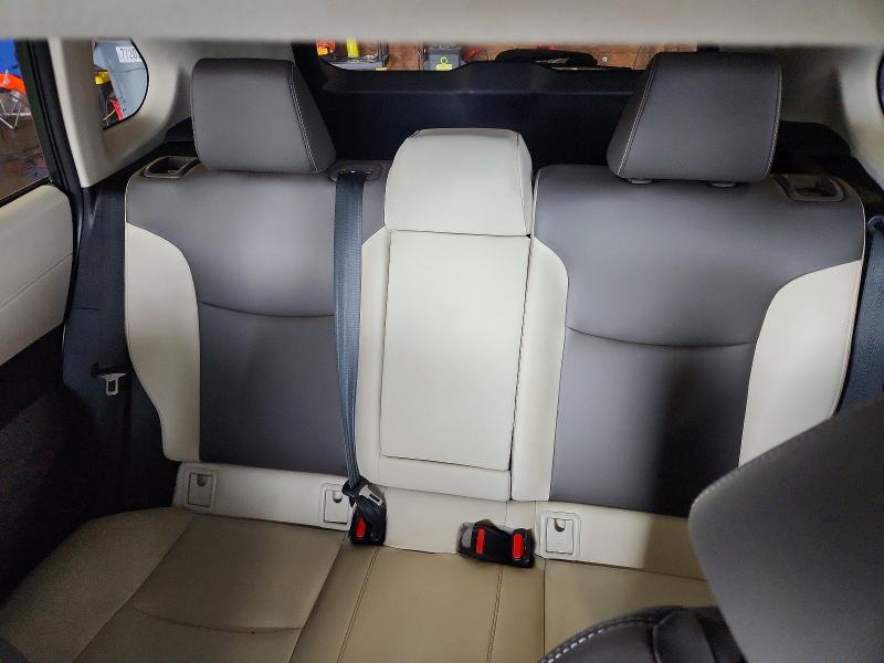 2023 Toyota Corolla Cross მანქანა იყიდება აუქციონზე, vin: 7MUDAABG2PV045047, აუქციონის ნომერი: 56601336