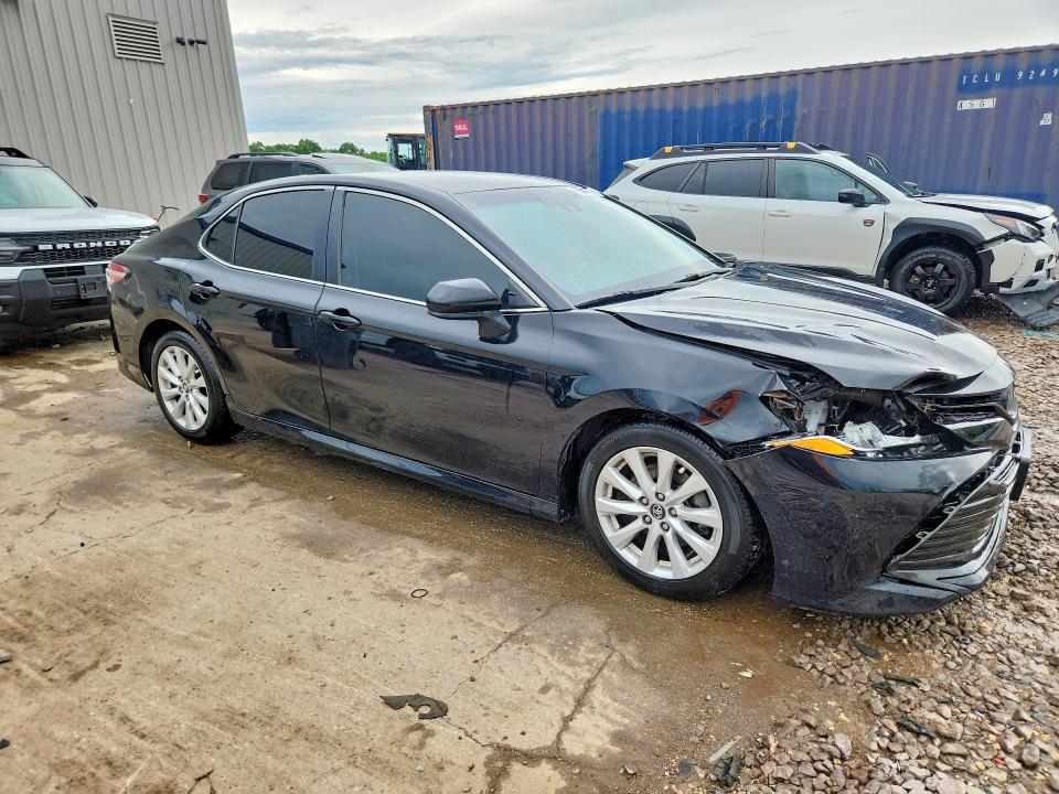 56591016 :رقم المزاد ، 4T1B11HK2KU842329 vin ، 2019 Toyota Camry مزاد بيع