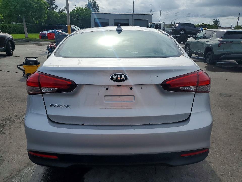 Продажа на аукционе авто 2018 Kia Forte, vin: 3KPFL4A71JE182515, номер лота: 53896466