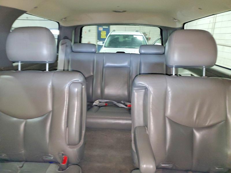 57302906 :رقم المزاد ، 1GKFK66UX4J121219 vin ، 2004 Gmc Yukon Xl مزاد بيع