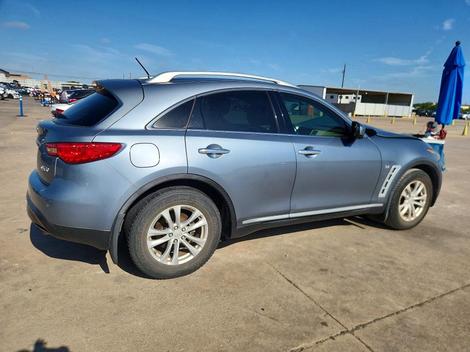 57139536 :رقم المزاد ، JN8CS1MU7HM140551 vin ، 2017 Infiniti Qx70 مزاد بيع