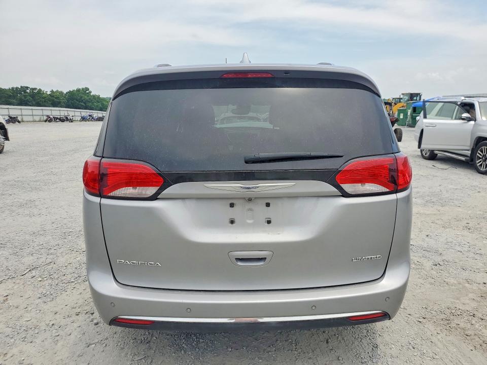 56370186 :رقم المزاد ، 2C4RC1GG3HR648179 vin ، 2017 Chrysler Pacifica مزاد بيع