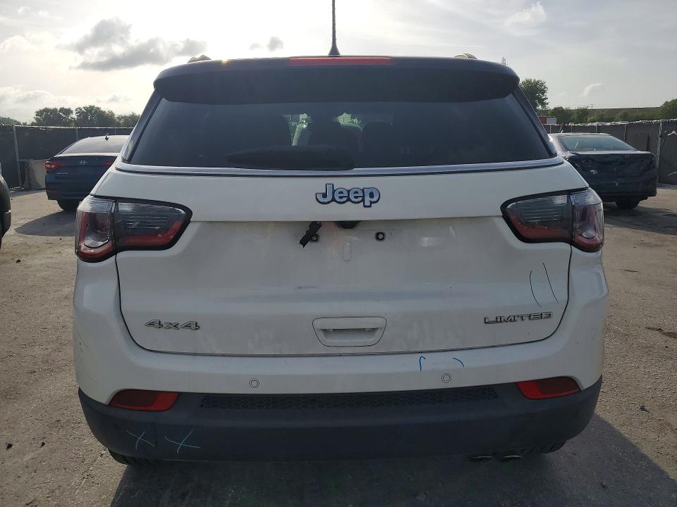 55420076 :رقم المزاد ، 3C4NJDCBXJT245206 vin ، 2018 Jeep Compass مزاد بيع