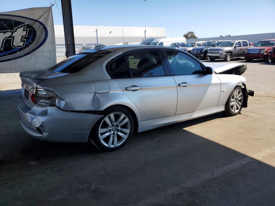 57869376 :رقم المزاد ، WBAVB175X6NK41063 vin ، 2006 Bmw 325 مزاد بيع