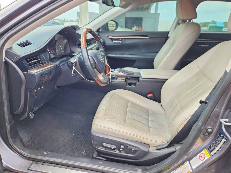 57811676 :رقم المزاد ، 58ABK1GG4HU050288 vin ، 2017 Lexus Es مزاد بيع