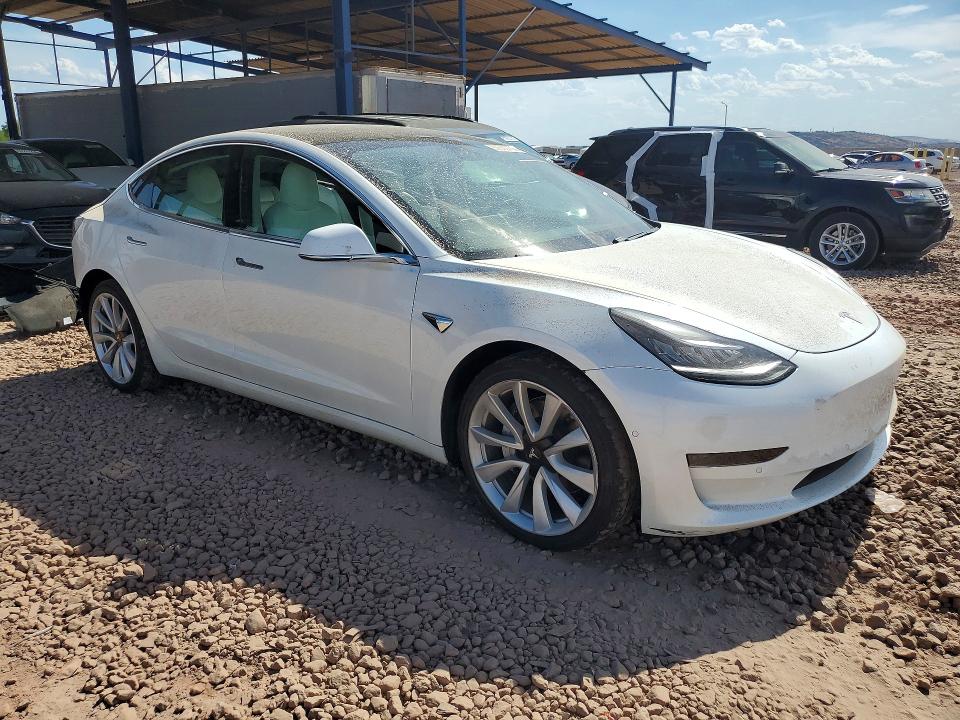 57592156 :رقم المزاد ، 5YJ3E1EA8LF806616 vin ، 2020 Tesla Model 3 مزاد بيع