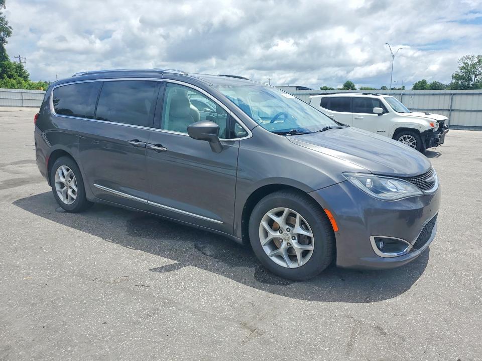 Продаж на аукціоні авто 2017 Chrysler Pacifica, vin: 2C4RC1EG4HR622676, номер лоту: 56958896