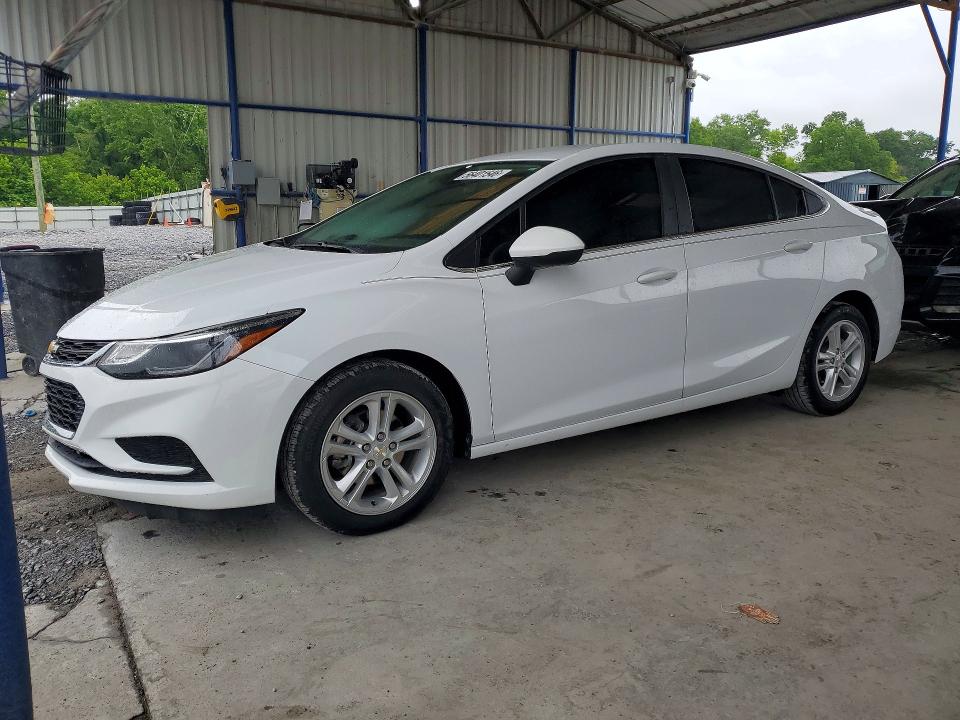 56401546 :رقم المزاد ، 1G1BE5SM0J7240125 vin ، 2018 Chevrolet Cruze مزاد بيع
