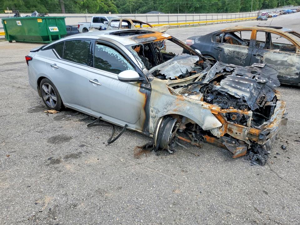 55512616 :رقم المزاد ، 1N4BL4DVXLC275168 vin ، 2020 Nissan Altima مزاد بيع