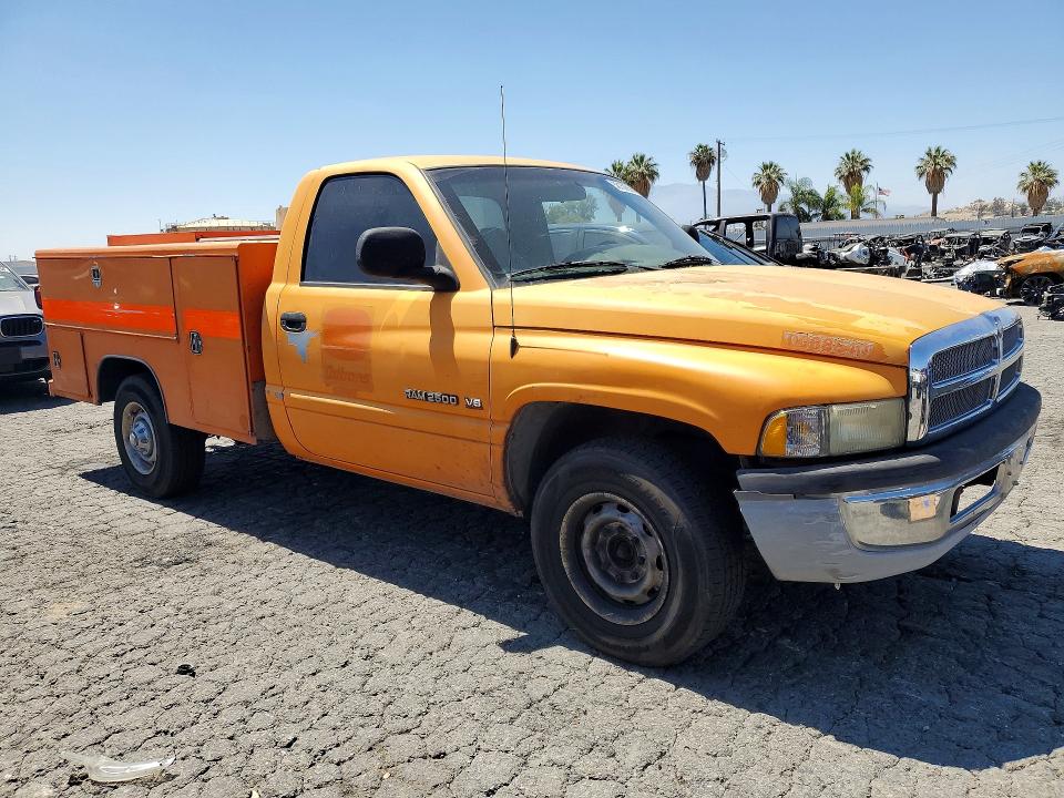 58150656 :رقم المزاد ، 3B6KC26Z31M272630 vin ، 2001 Dodge Ram 2500 مزاد بيع