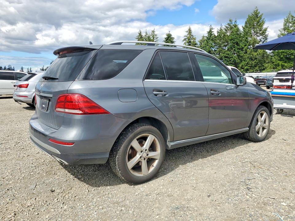 56931696 :رقم المزاد ، 4JGDA5JB4HA825889 vin ، 2017 Mercedes-benz Gle مزاد بيع
