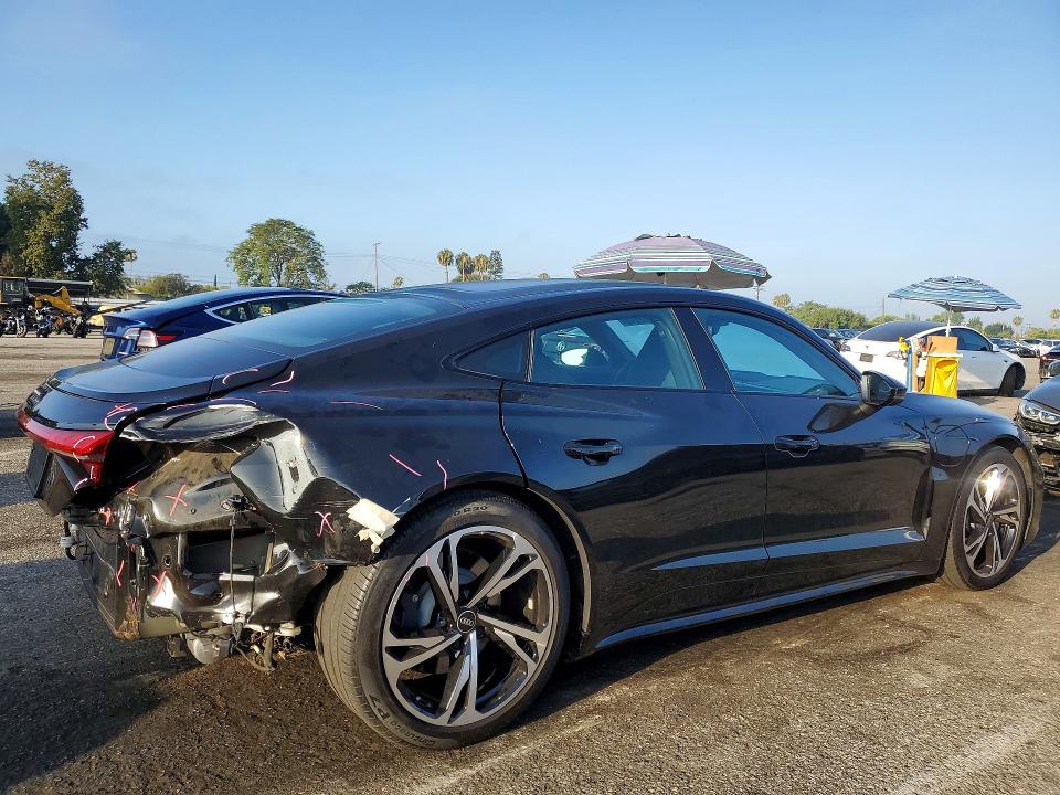 58472916 :رقم المزاد ، WAUCJBFW3R7000688 vin ، 2024 Audi E-tron Gt مزاد بيع