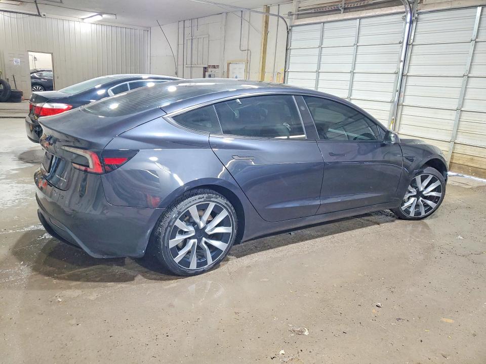 55155596 :رقم المزاد ، 5YJ3E1EB6SF053420 vin ، 2025 Tesla Model 3 مزاد بيع