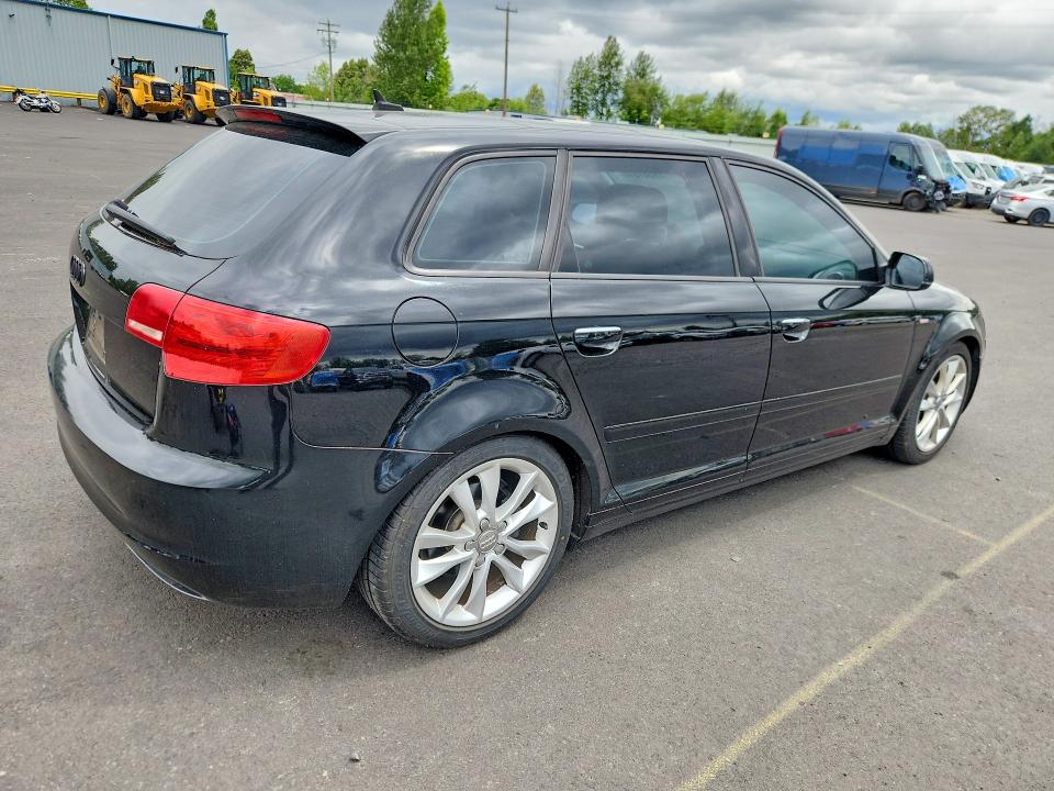 59551916 :رقم المزاد ، WAUFEAFM1BA020246 vin ، 2011 Audi A3 مزاد بيع