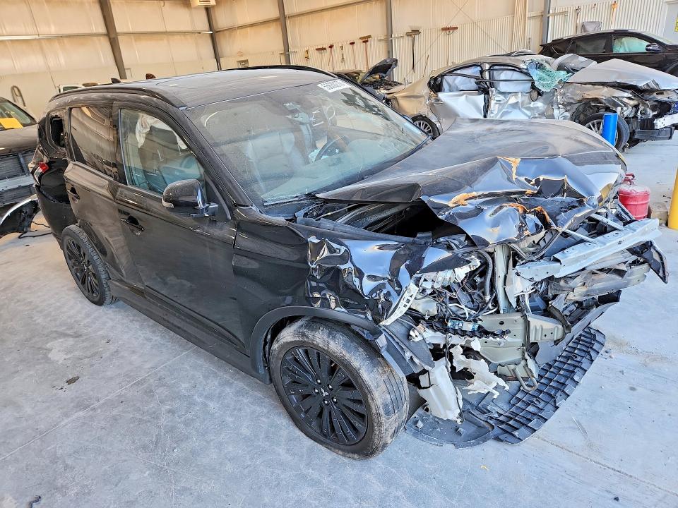 55630276 :رقم المزاد ، JA4AZ3A3XLZ025048 vin ، 2020 Mitsubishi Outlander مزاد بيع
