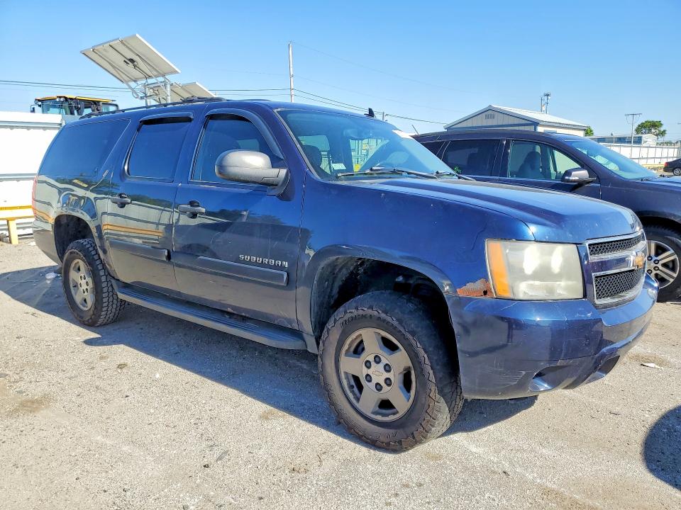 55707176 :رقم المزاد ، 1GNFK16307J235960 vin ، 2007 Chevrolet Suburban مزاد بيع