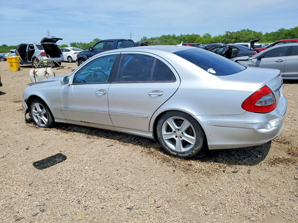 55821166 :رقم المزاد ، WDBUF87X98B208684 vin ، 2008 Mercedes-benz E مزاد بيع