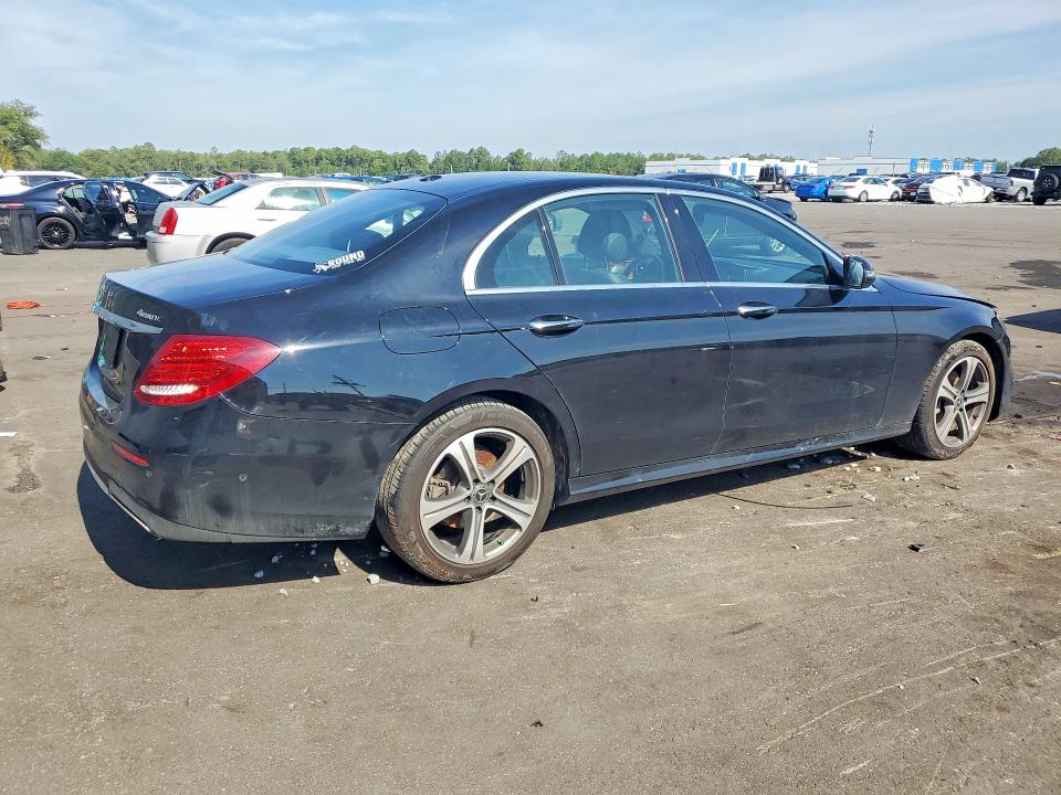 Продажа на аукционе авто 2018 Mercedes-benz E, vin: WDDZF4KB6JA480171, номер лота: 55587116