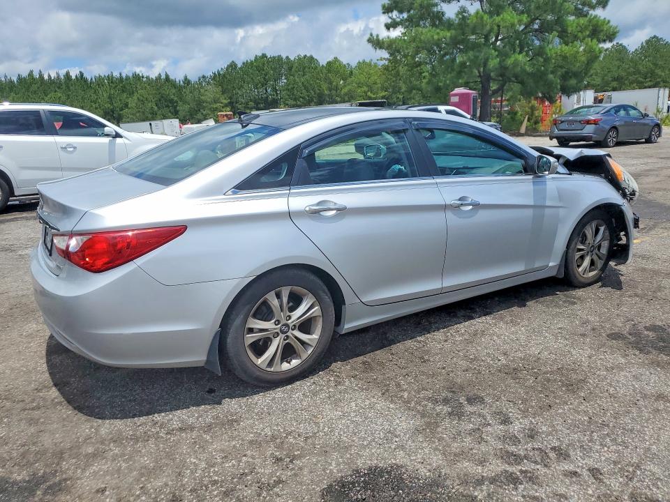 57664726 :رقم المزاد ، 5NPEC4AC8DH550486 vin ، 2013 Hyundai Sonata مزاد بيع