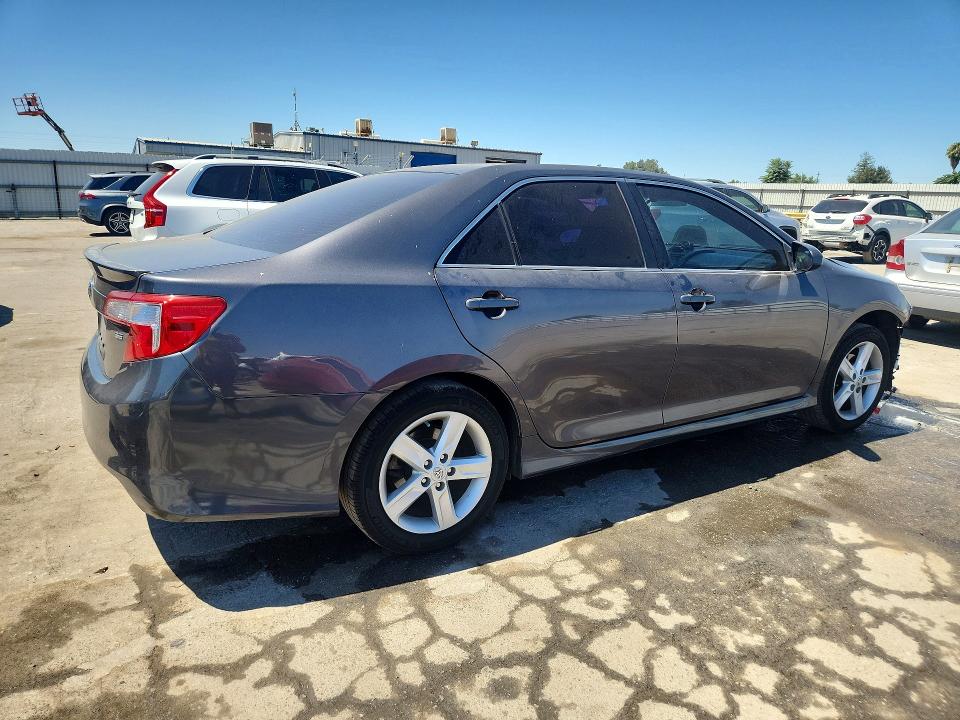 2013 Toyota Camry მანქანა იყიდება აუქციონზე, vin: 4T1BF1FK7DU275445, აუქციონის ნომერი: 58304726