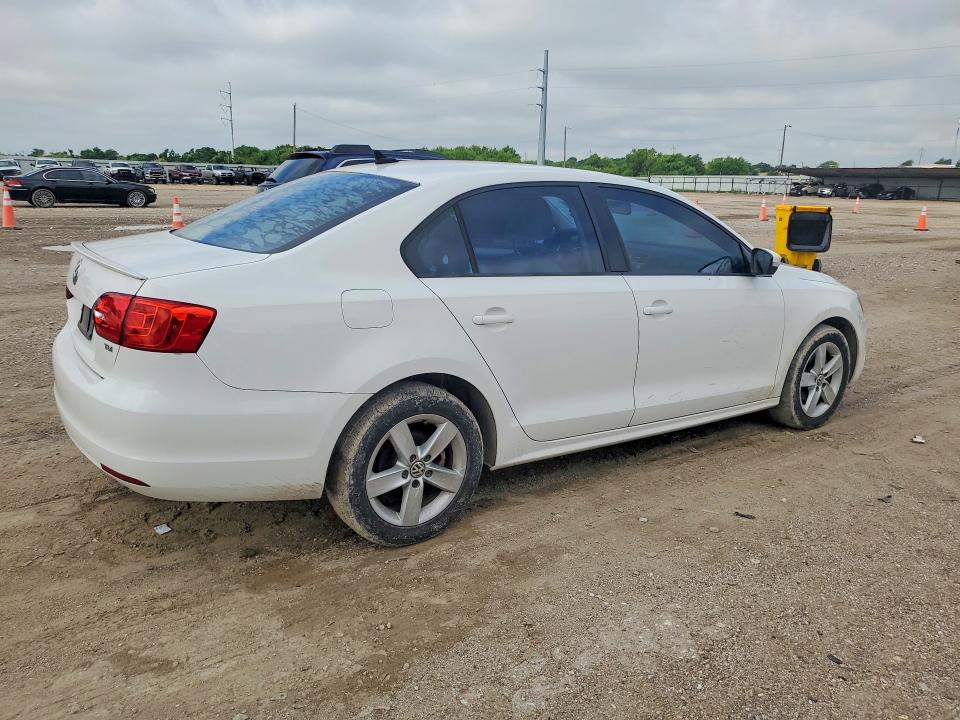 57669416 :رقم المزاد ، 3VW3L7AJ2CM369851 vin ، 2012 Volkswagen Jetta مزاد بيع