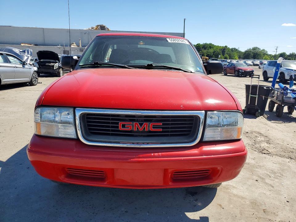55892926 :رقم المزاد ، 1GTCS19X938229747 vin ، 2003 Gmc Sonoma مزاد بيع