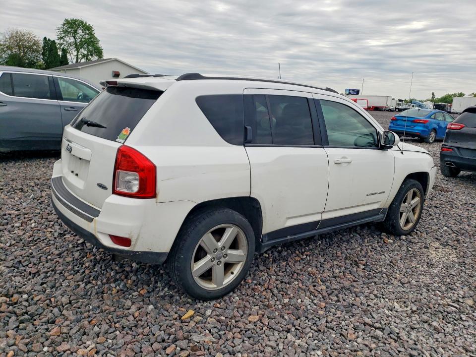 55557426 :رقم المزاد ، 1C4NJCEAXED671200 vin ، 2014 Jeep Compass مزاد بيع