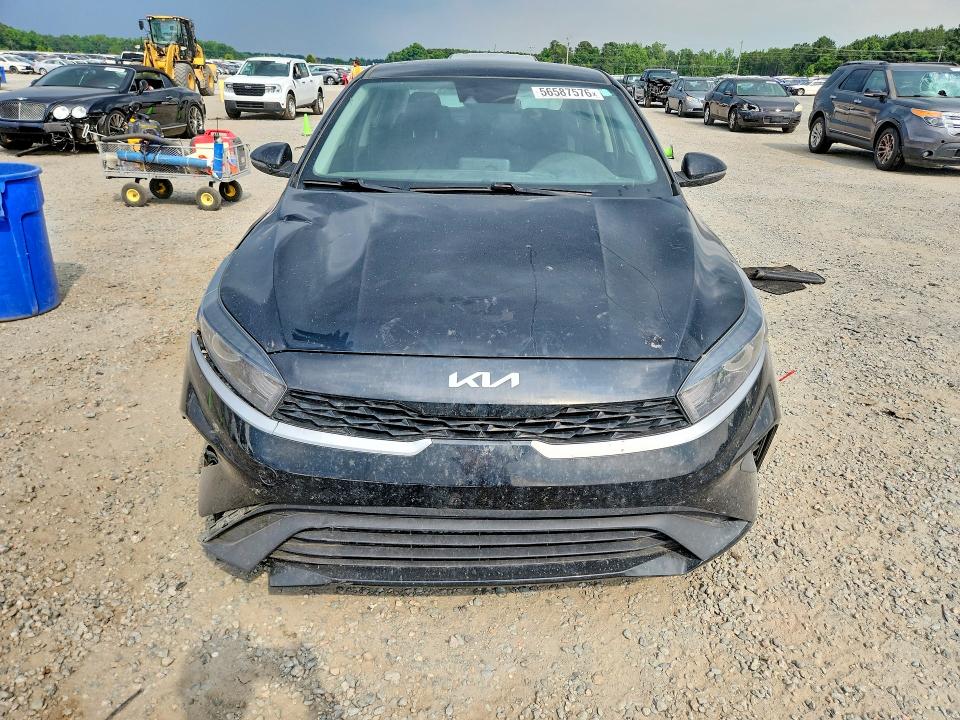 56587576 :رقم المزاد ، 3KPF24AD7RE744535 vin ، 2024 Kia Forte مزاد بيع