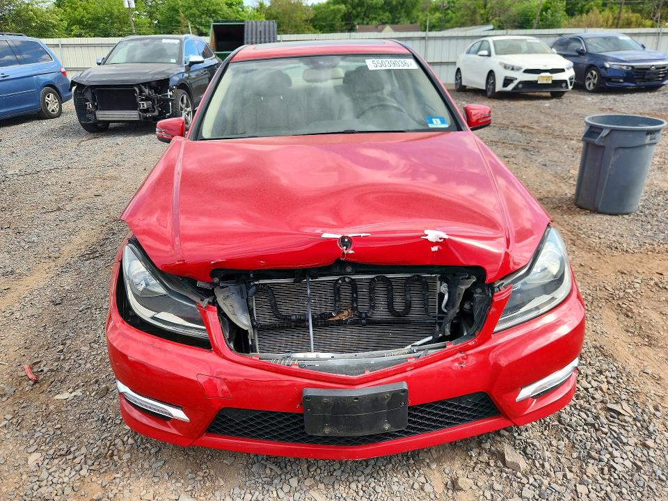 Продажа на аукционе авто 2014 Mercedes-benz C, vin: WDDGF8ABXER312329, номер лота: 55039036