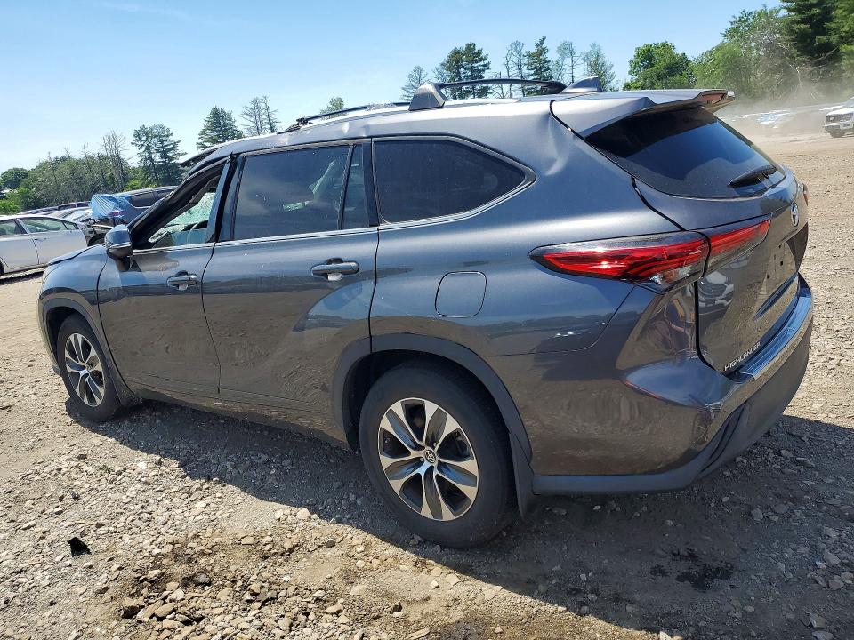 Auction sale of the 2022 Toyota Highlander, vin: 5TDGZRBH2NS559808, lot number: 56514456
