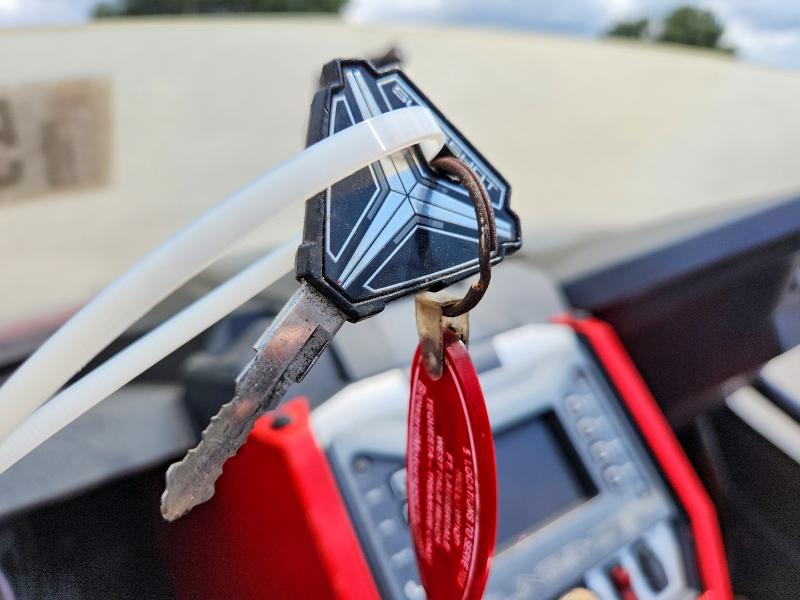 2021 Polaris Slingshot მანქანა იყიდება აუქციონზე, vin: 57XAAPHD6M8144247, აუქციონის ნომერი: 58568436