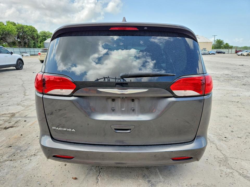 58994156 :رقم المزاد ، 2C4RC1DG7HR703592 vin ، 2017 Chrysler Pacifica مزاد بيع