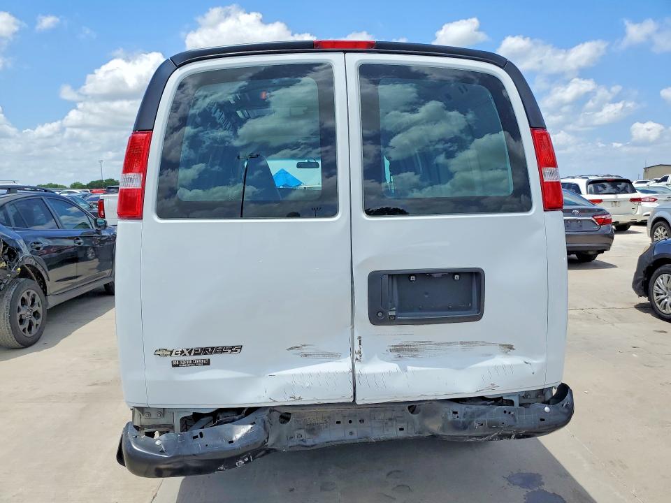 2020 Chevrolet Express G2500 მანქანა იყიდება აუქციონზე, vin: 1GCWGAFGXL1119897, აუქციონის ნომერი: 56323576