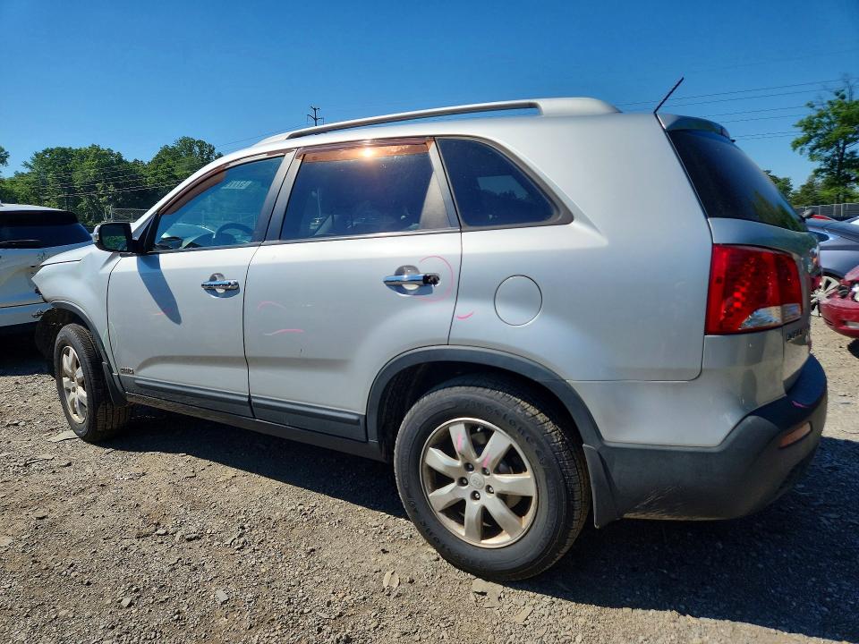 2011 Kia Sorento მანქანა იყიდება აუქციონზე, vin: 5XYKTCA18BG144160, აუქციონის ნომერი: 57779976