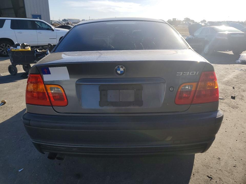 56431436 :رقم المزاد ، WBAEV53452KM02068 vin ، 2002 Bmw 330 مزاد بيع