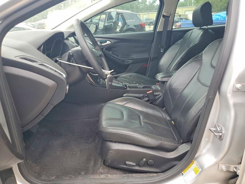 57198906 :رقم المزاد ، 1FADP3N28FL248132 vin ، 2015 Ford Focus مزاد بيع